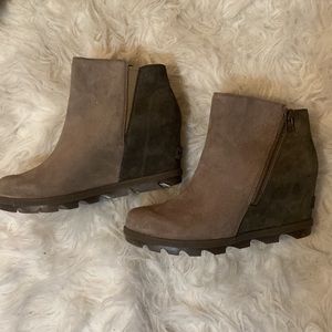 Sorel wedge bootie